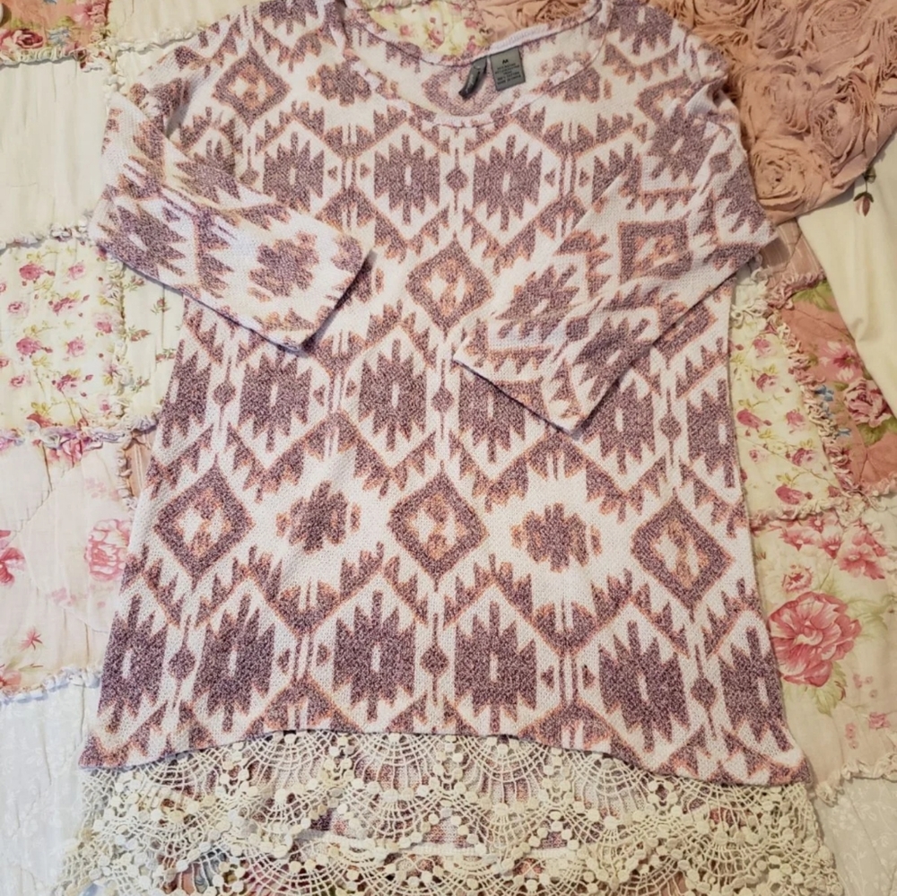 Ladies tribal and lace top medium